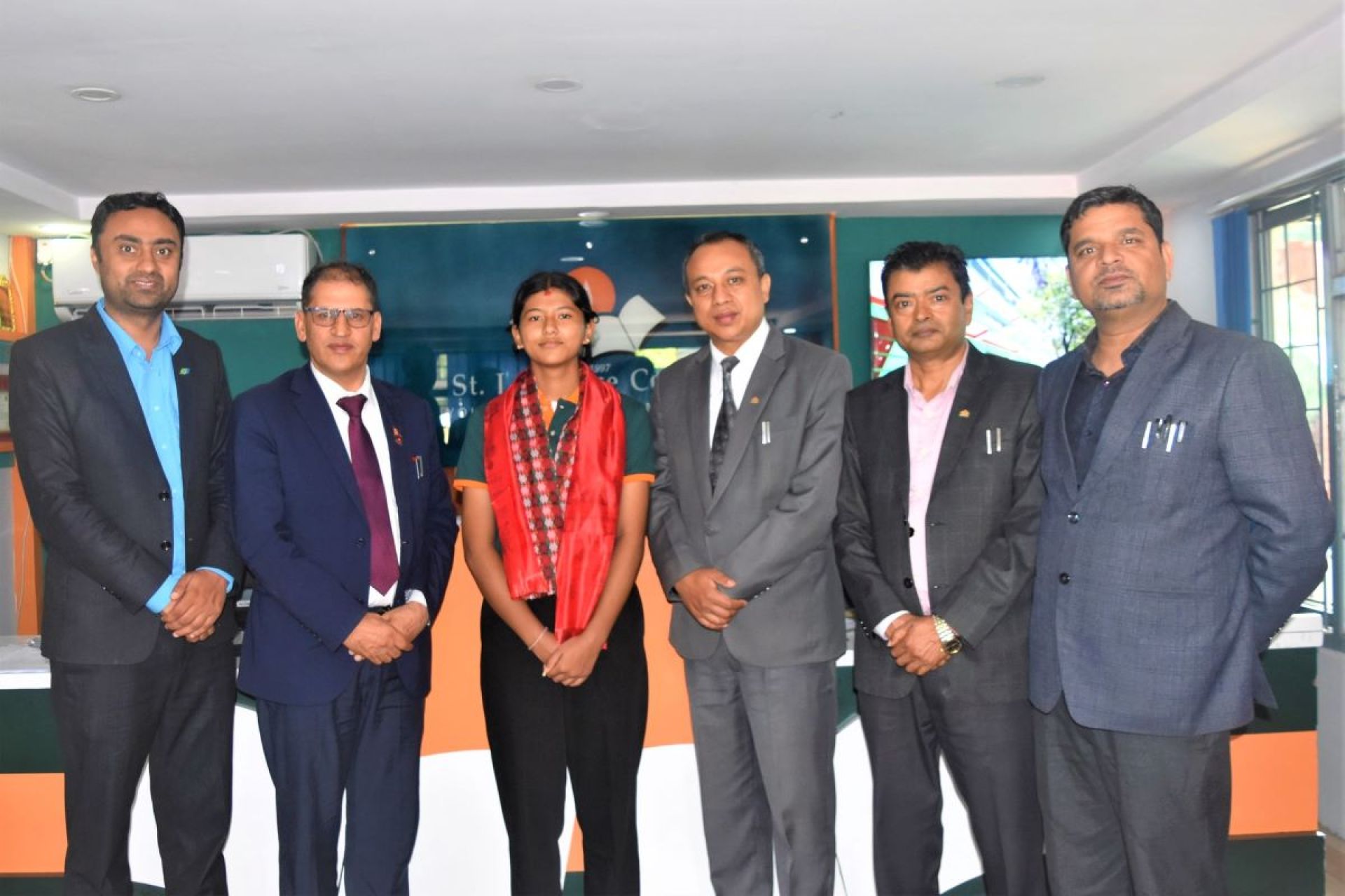 एसईईमा सर्वोत्कृष्ट ४ जीपीए ल्याउने सुरजना श्रेष्ठले रोजिन् सेन्ट लरेन्स कलेज